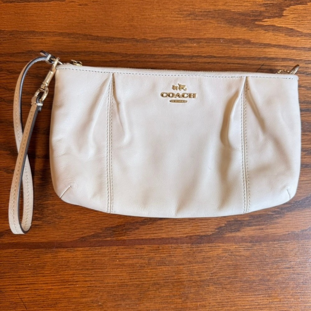 Coach Madison Wristlet Womens Small Cream Leather Good Pleated Gold Logo